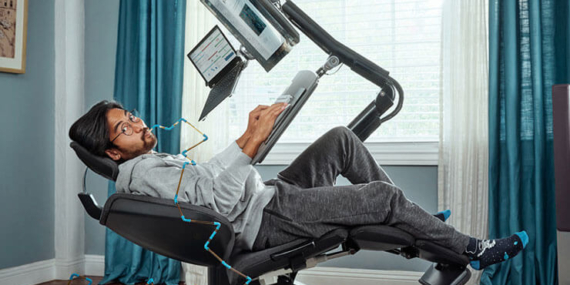 Abu Dabi’deki 144 katlı gökdelen böyle yıkıldı