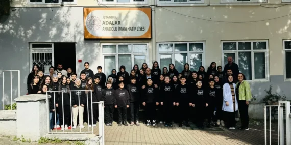 Adalar Anadolu İmam Hatip Lisesi